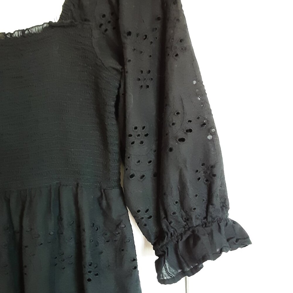 Little dress - Picture 2 of 2